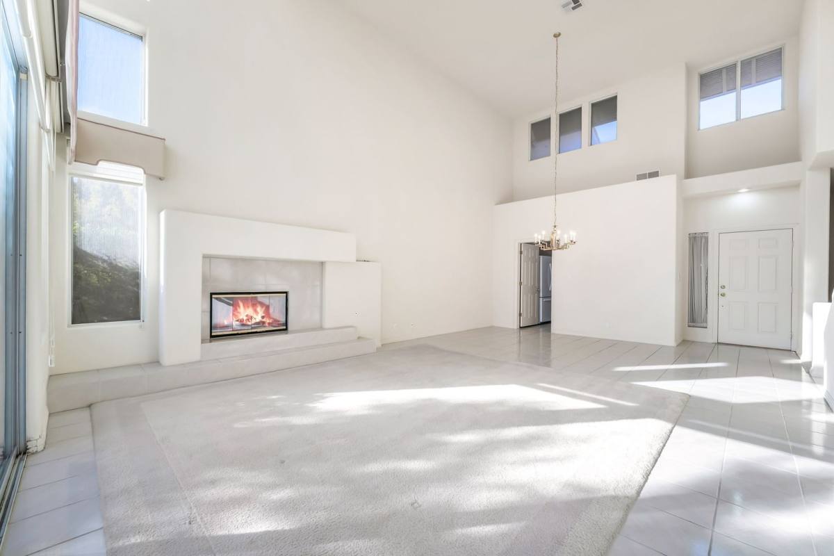 Townhouse for rent at 4970 Mount Pleasant Lane, Las Vegas, NV 89113