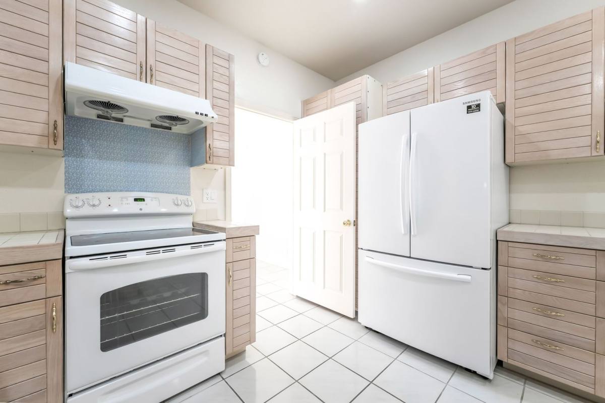 Townhouse for rent at 4970 Mount Pleasant Lane, Las Vegas, NV 89113