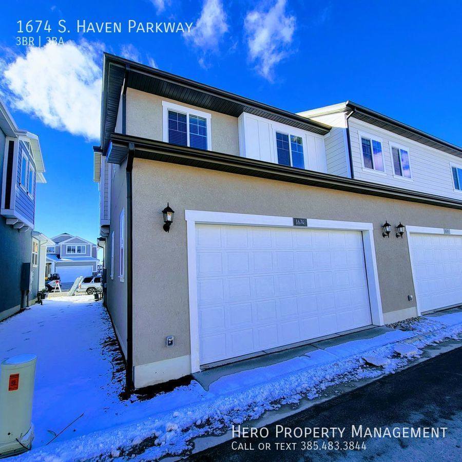Townhouse for rent at 1674 S Haven Parkway, Ogden, UT 84401