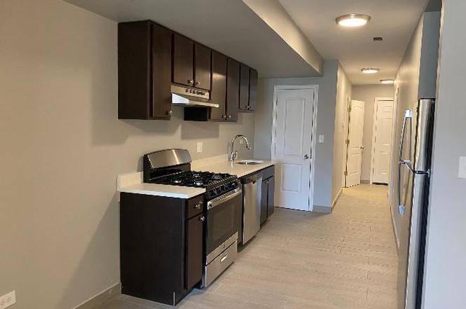 Apartment for rent at 5700 S Wabash #B, Chicago, IL 60637