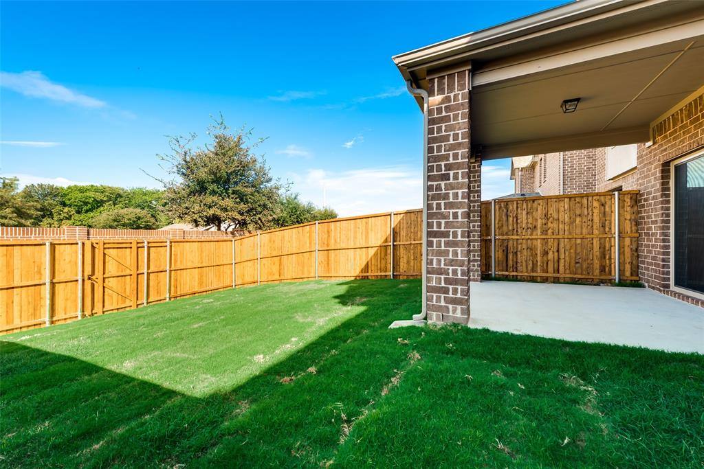 Townhouse for rent at 1245 Wiltshire Dr, Allen, TX 75013