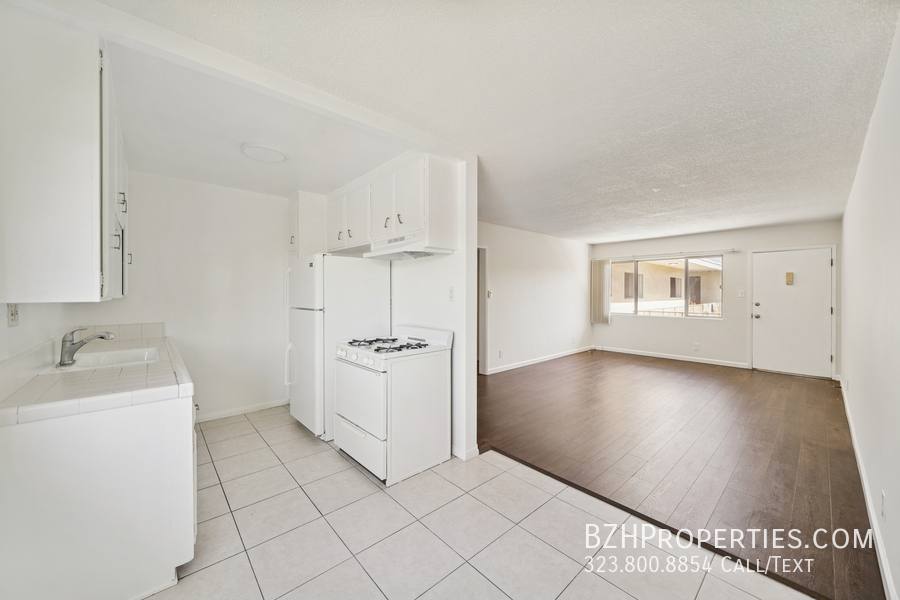 Apartment for rent at 2038 S Holt Ave #16, Los Angeles, CA 90034
