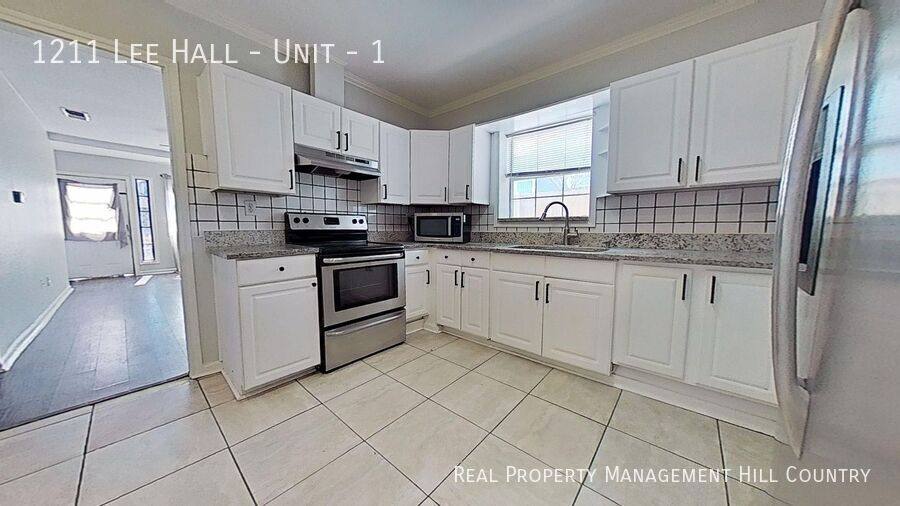 Apartment for rent at 1211 Lee Hall #1, San Antonio, TX 78201