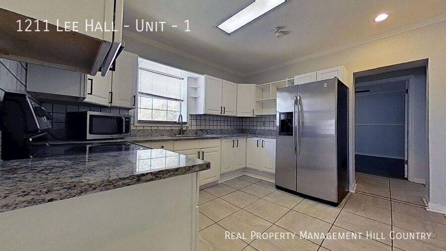 Apartment for rent at 1211 Lee Hall #1, San Antonio, TX 78201
