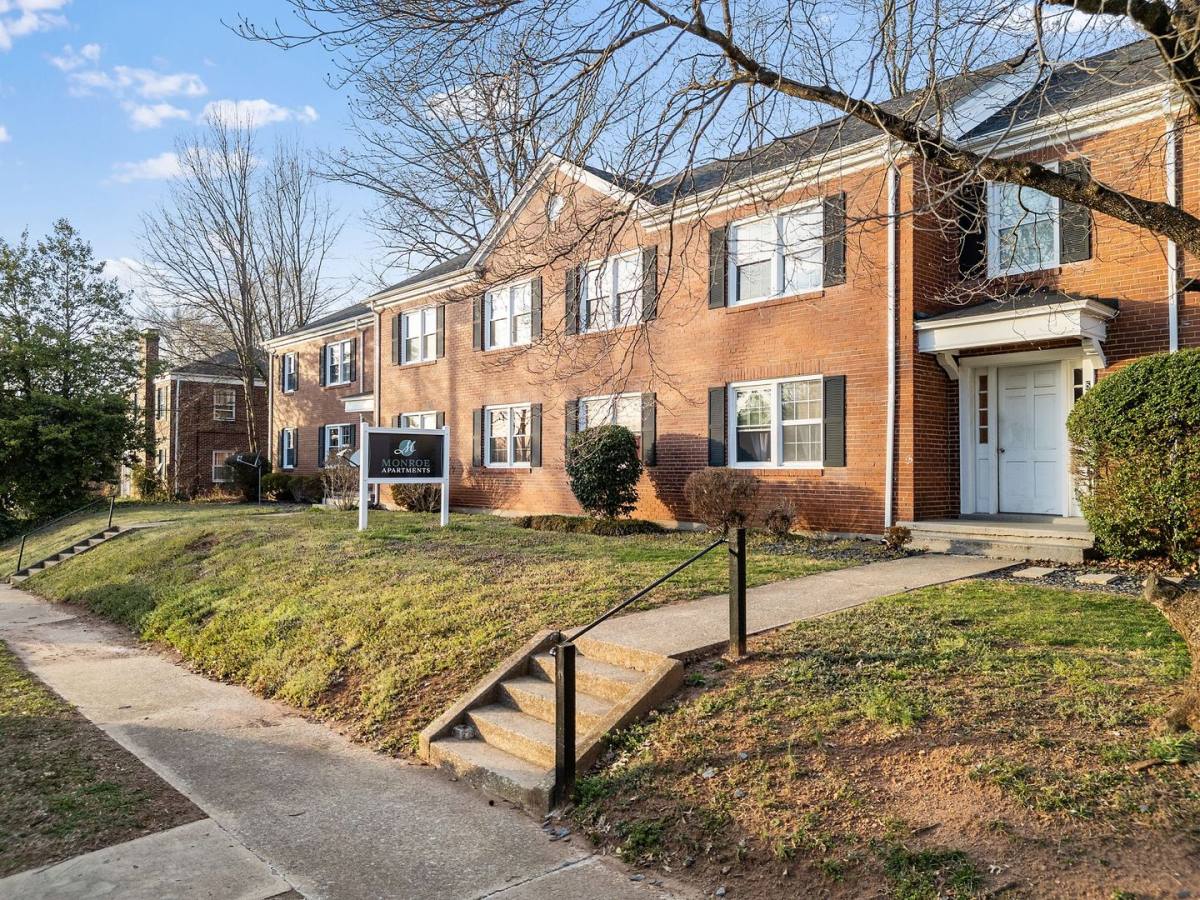 Apartment for rent at 509 Monroe St, Martinsville, VA 24112