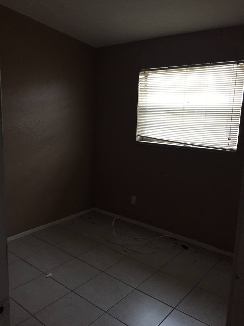 House for rent at 3025 NW 8 Rd, Fort Lauderdale, FL 33311