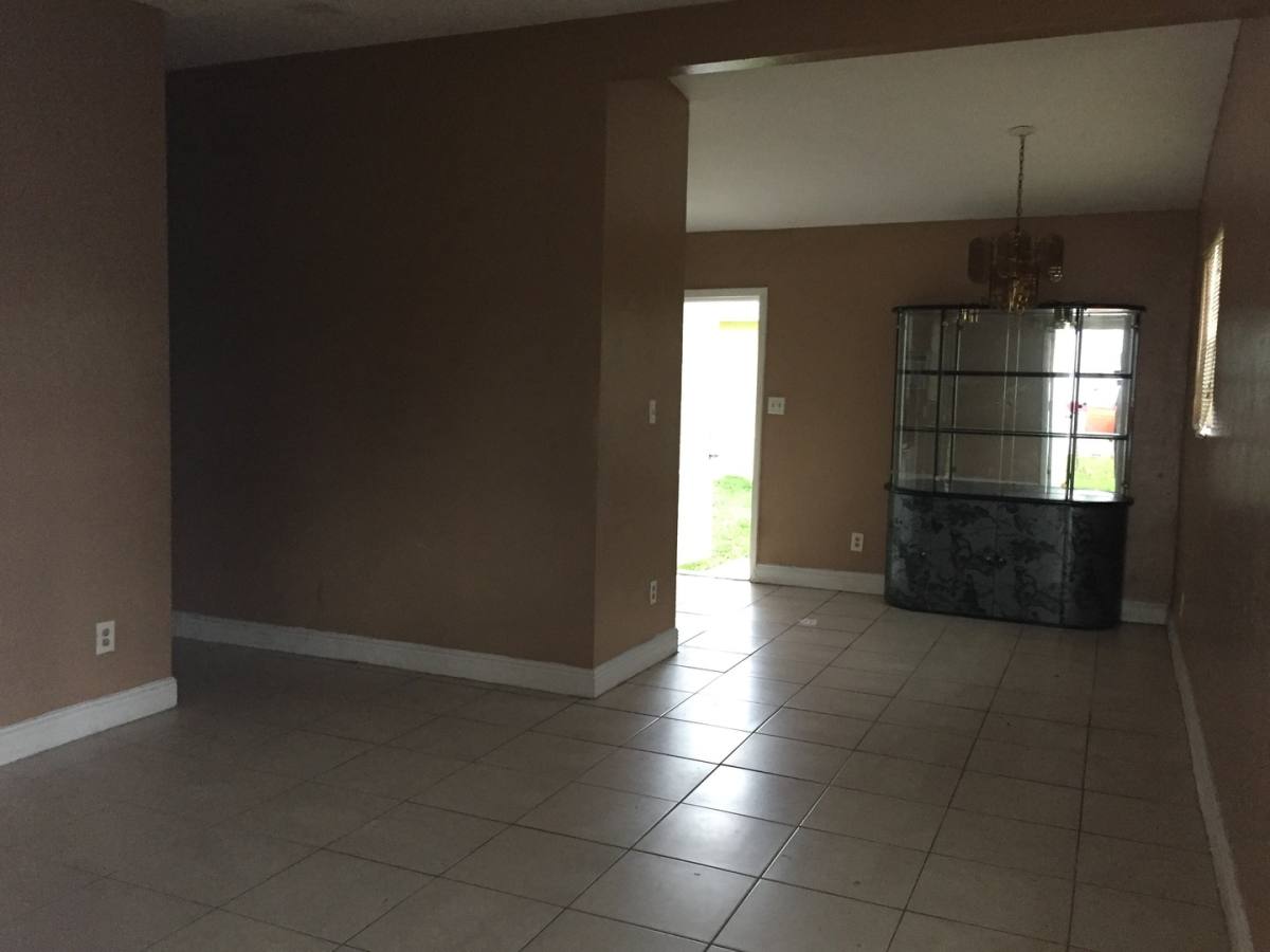 House for rent at 3025 NW 8 Rd, Fort Lauderdale, FL 33311
