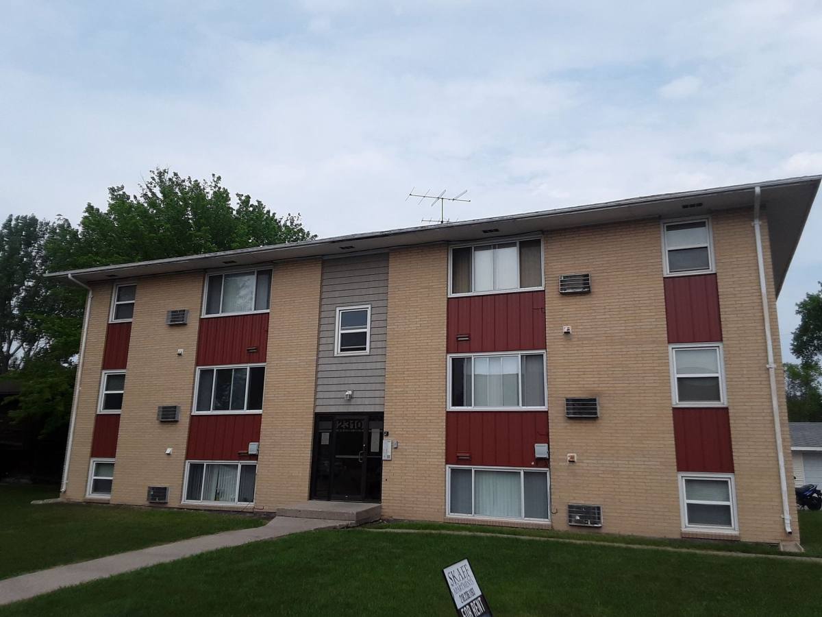 Apartment for rent at 2310 10th St S, Moorhead, MN 56560