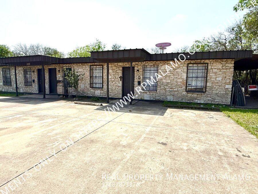 Apartment for rent at 520 Prado St #1, San Antonio, TX 78204