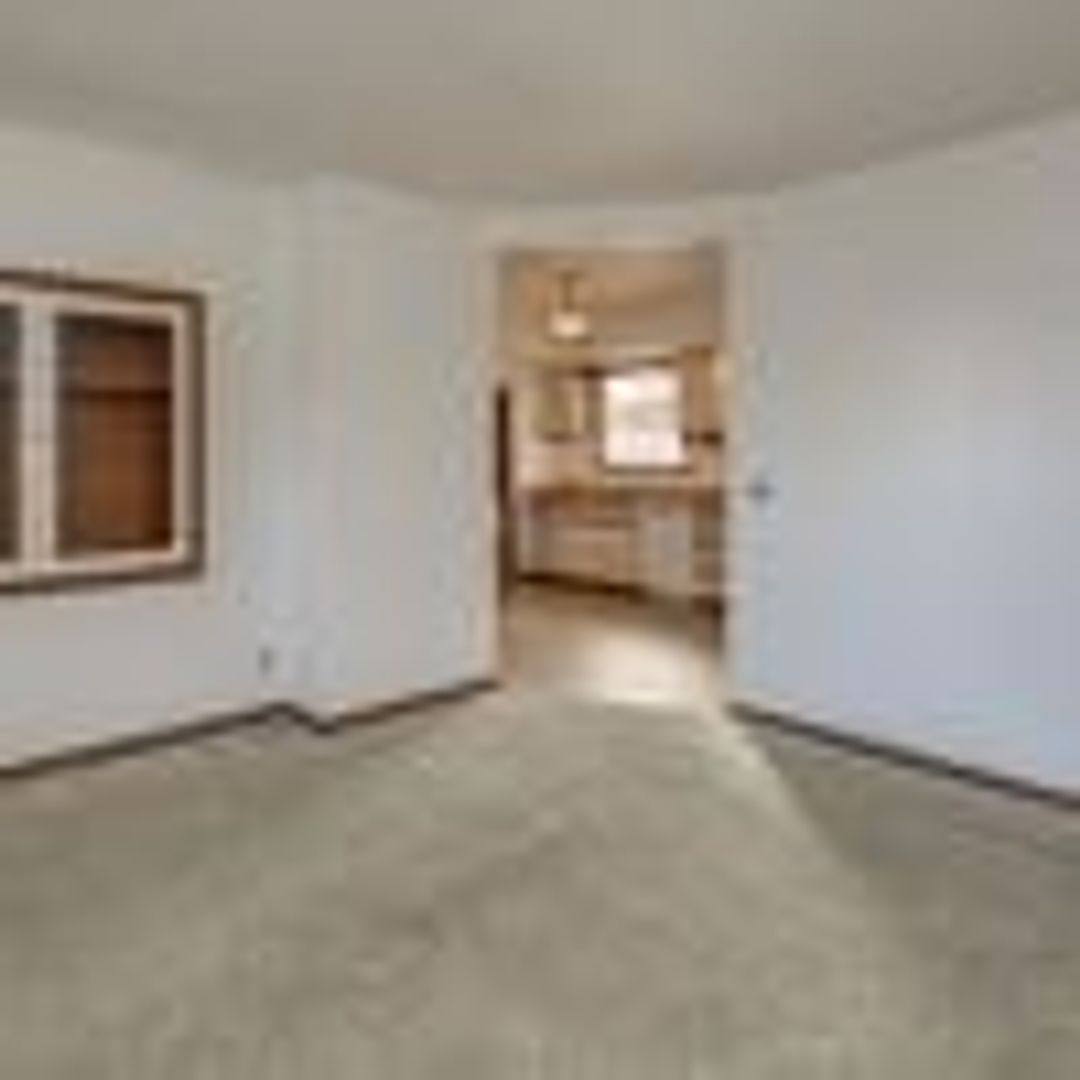 Apartment for rent at 2420 E St, Bellingham, WA 98225