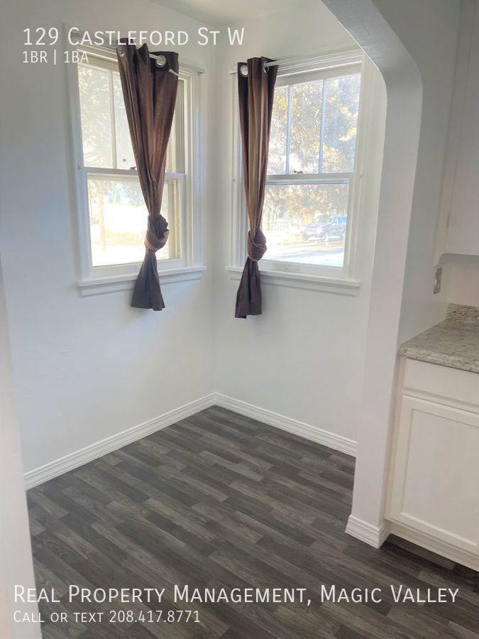 House for rent at 129 Castleford St W, Twin Falls, ID 83301