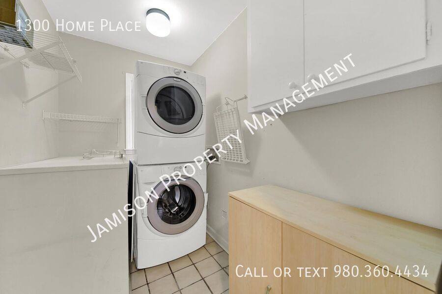 Apartment for rent at 1300 Home Place, Matthews, NC 28105