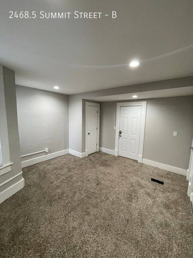 Apartment for rent at 24685 Summit St #B, Columbus, OH 43202