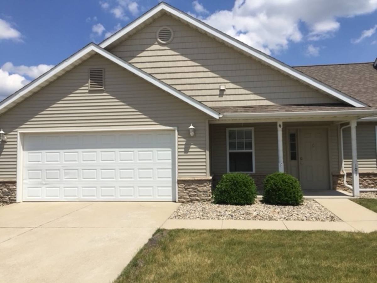 Apartment for rent at 200 Plymouth Lane, Plymouth, IN 46563