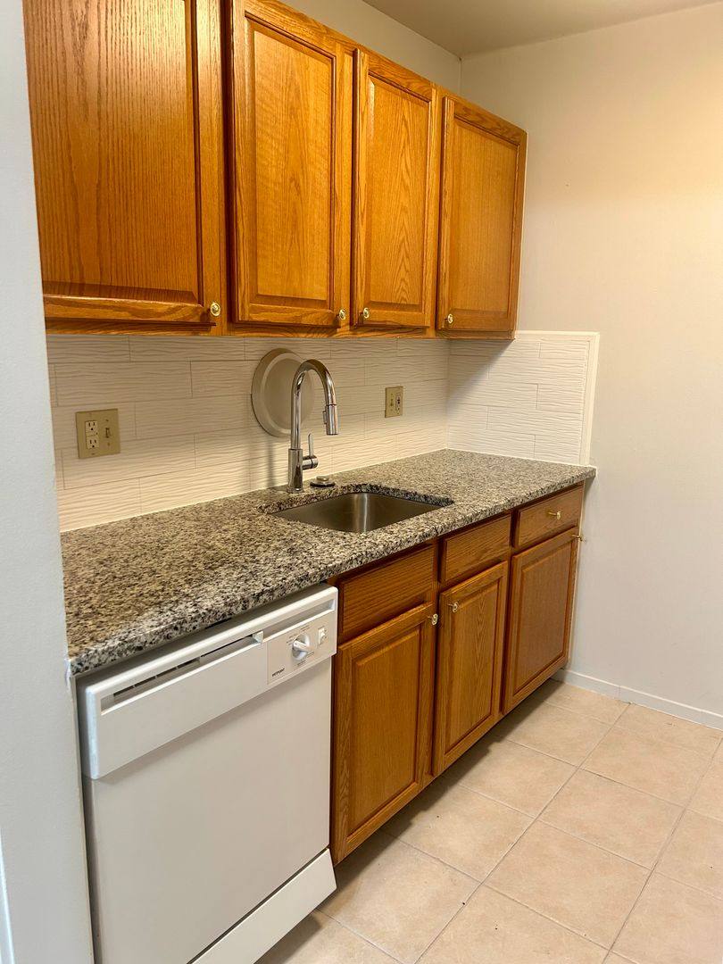 Apartment for rent at 119-125 Perrin St, Ypsilanti, MI 48197