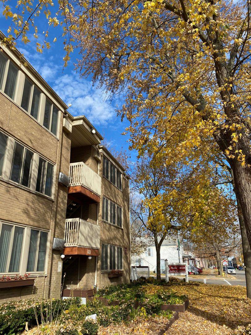 Apartment for rent at 119-125 Perrin St, Ypsilanti, MI 48197