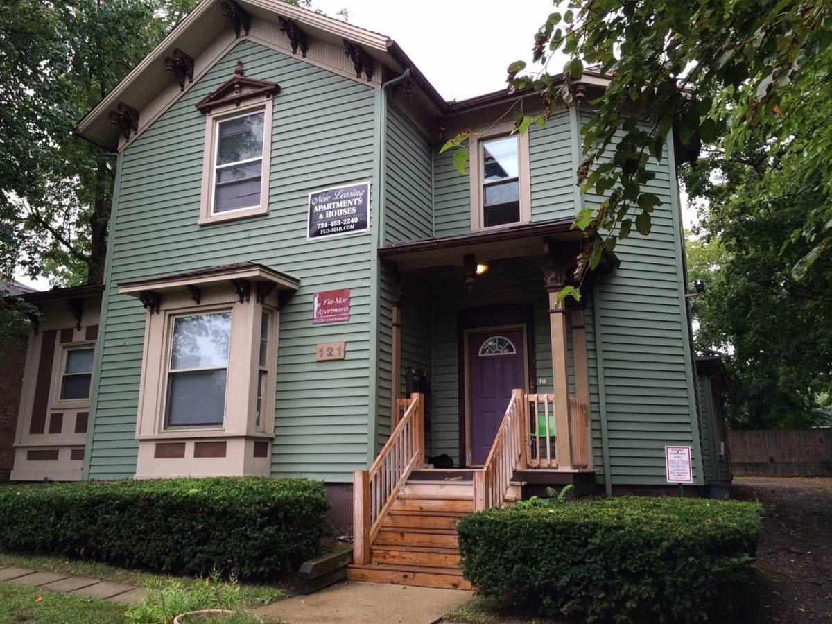 Apartment for rent at 121 N Normal, Ypsilanti, MI 48197