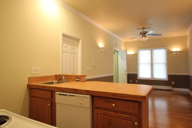 Apartment for rent at 124 College Place, Ypsilanti, MI 48197