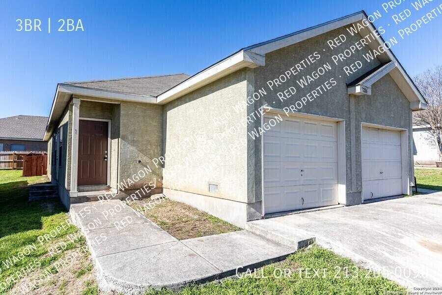Apartment for rent at 7226 Golf Way #1, San Antonio, TX 78244