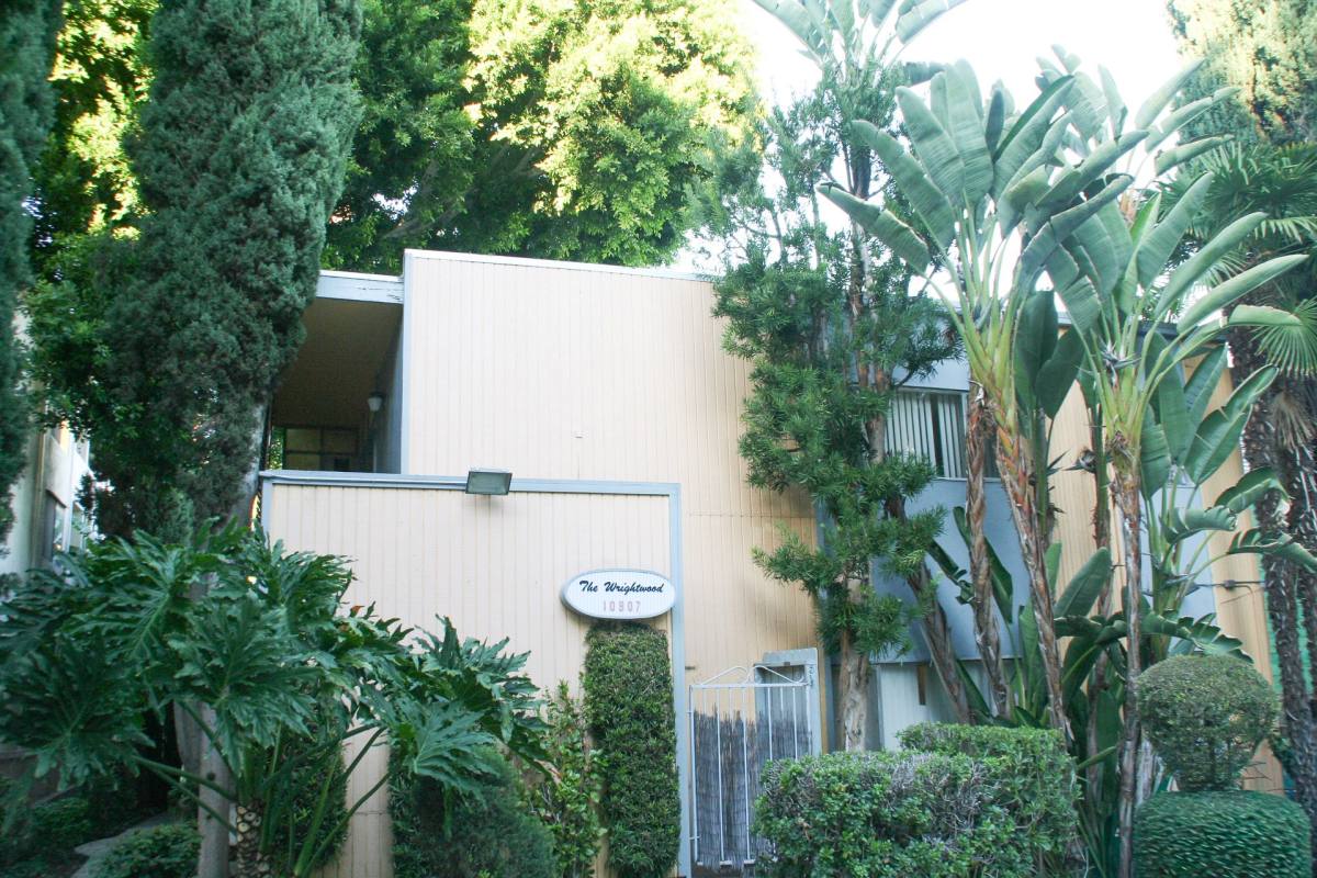 Apartment for rent at 10907 Fruitland Dr, Studio City, CA 91604