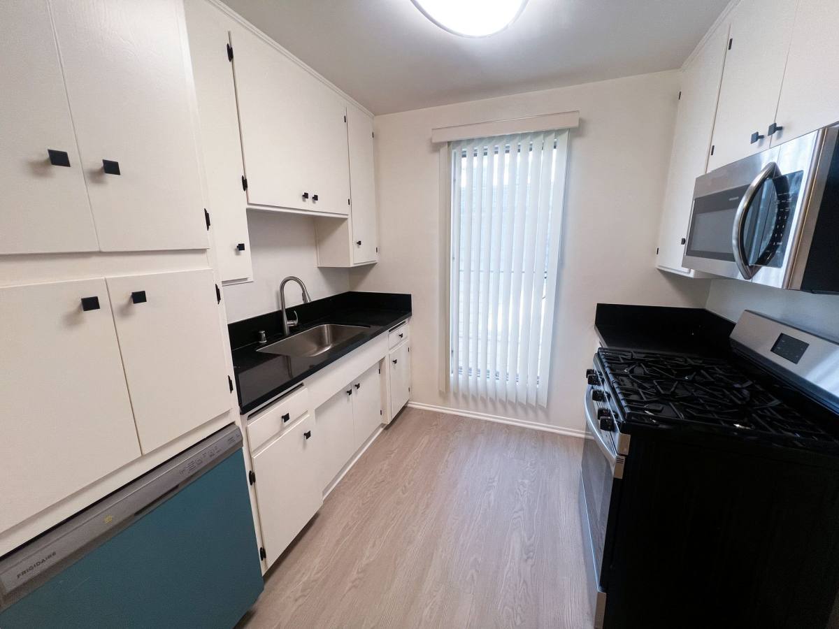 Apartment for rent at 10907 Fruitland Dr, Studio City, CA 91604