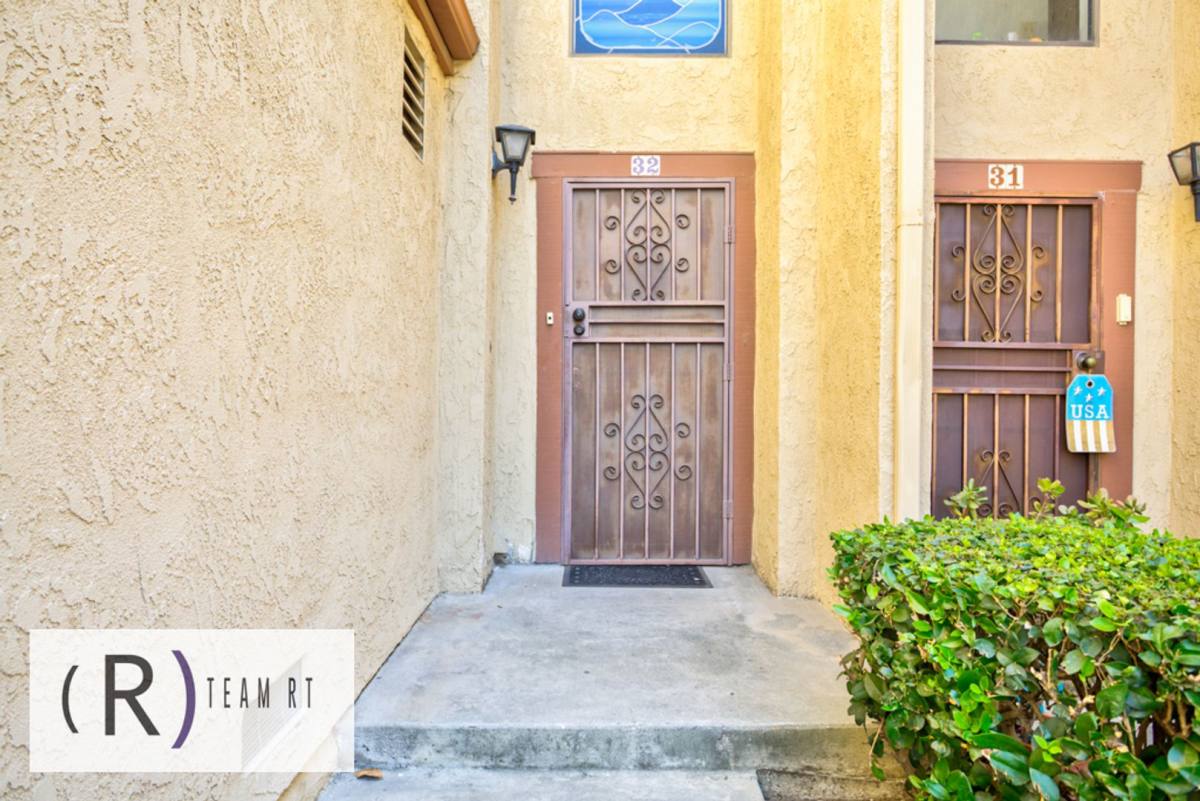 Townhouse for rent at 555 S Azusa Ave, Azusa, CA 91702