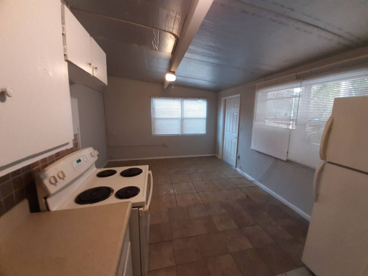 Apartment for rent at 2170-2172 Davis Court, Fort Myers, FL 33916