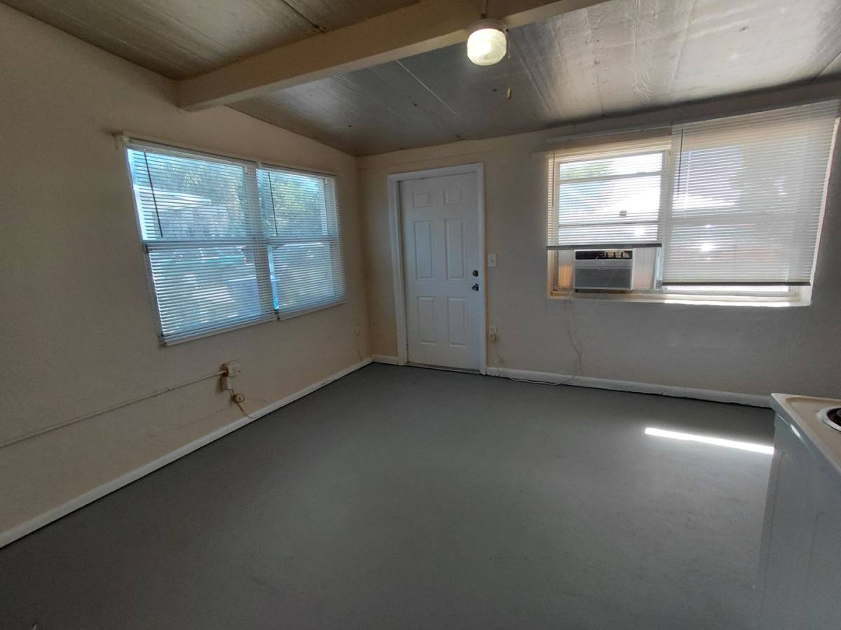 Apartment for rent at 2170-2172 Davis Court, Fort Myers, FL 33916