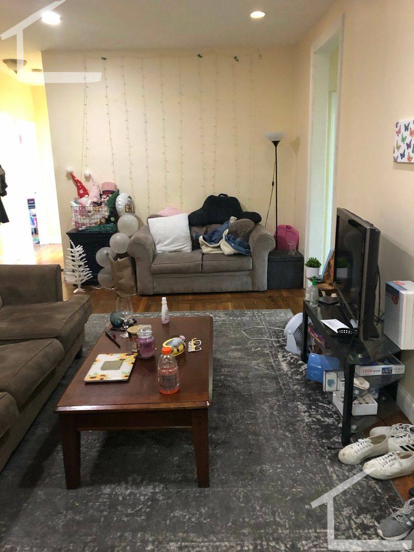 Apartment for rent at 39 Egmont St #1, Brookline, MA 02446