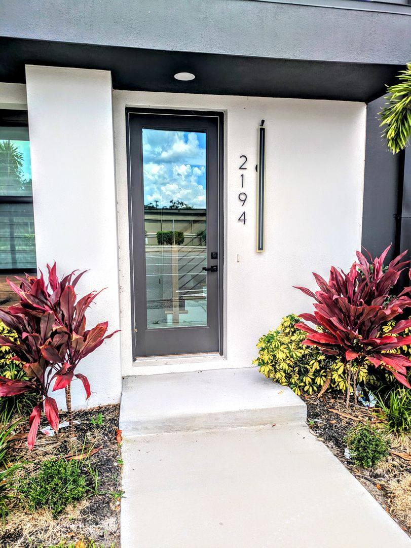 Townhouse for rent at 2194 Fruitville Rd, Sarasota, FL 34237