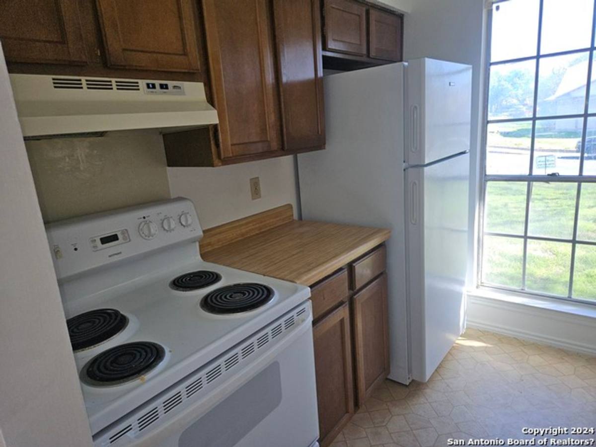 House for rent at 5319 Ashbury Dr, San Antonio, TX 78250