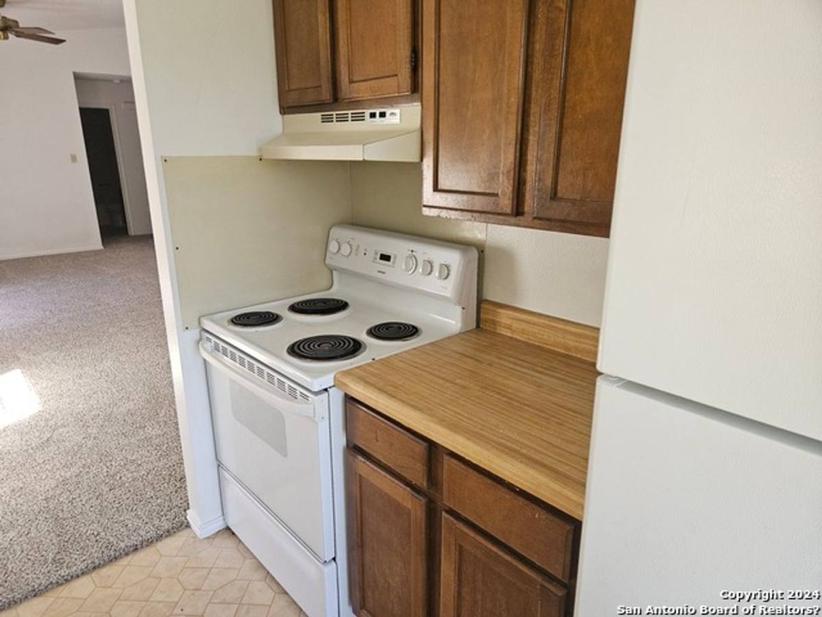 House for rent at 5319 Ashbury Dr, San Antonio, TX 78250