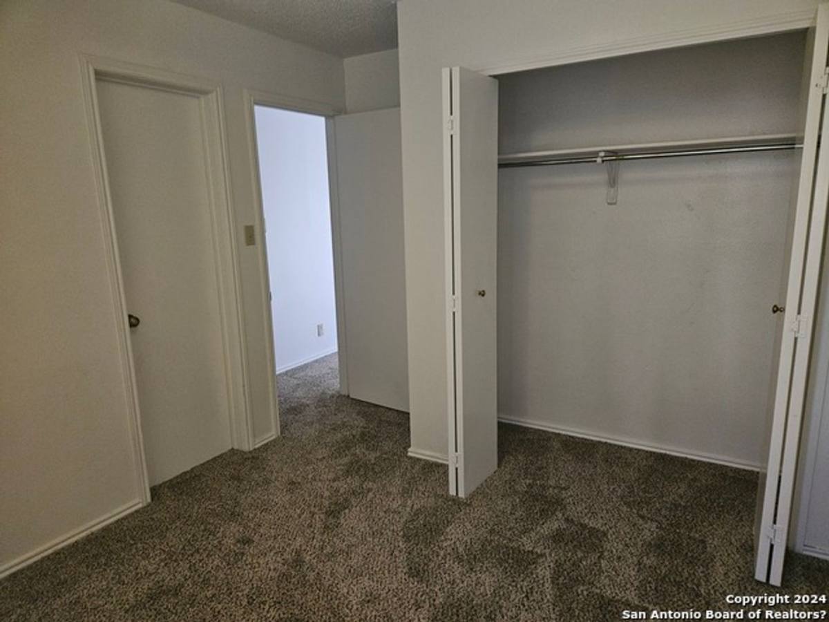 House for rent at 5319 Ashbury Dr, San Antonio, TX 78250