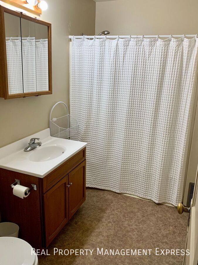 House for rent at 708 S Euclid Ave #2, Sioux Falls, SD 57104