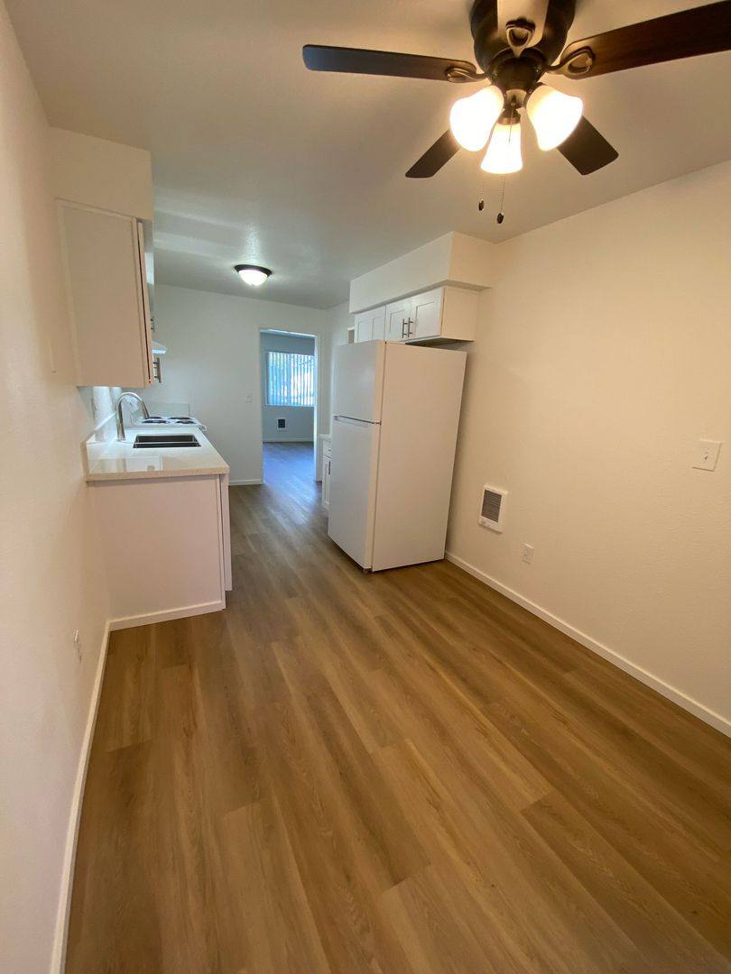 Apartment for rent at 17925 E Burnside St #105, Portland, OR 97233