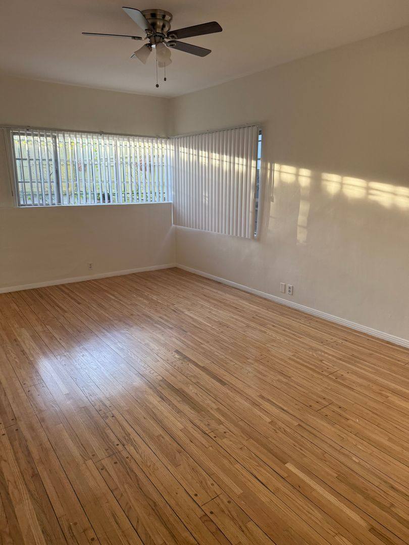 Apartment for rent at 3781-3789 1 2 W, Los Angeles, CA 90019