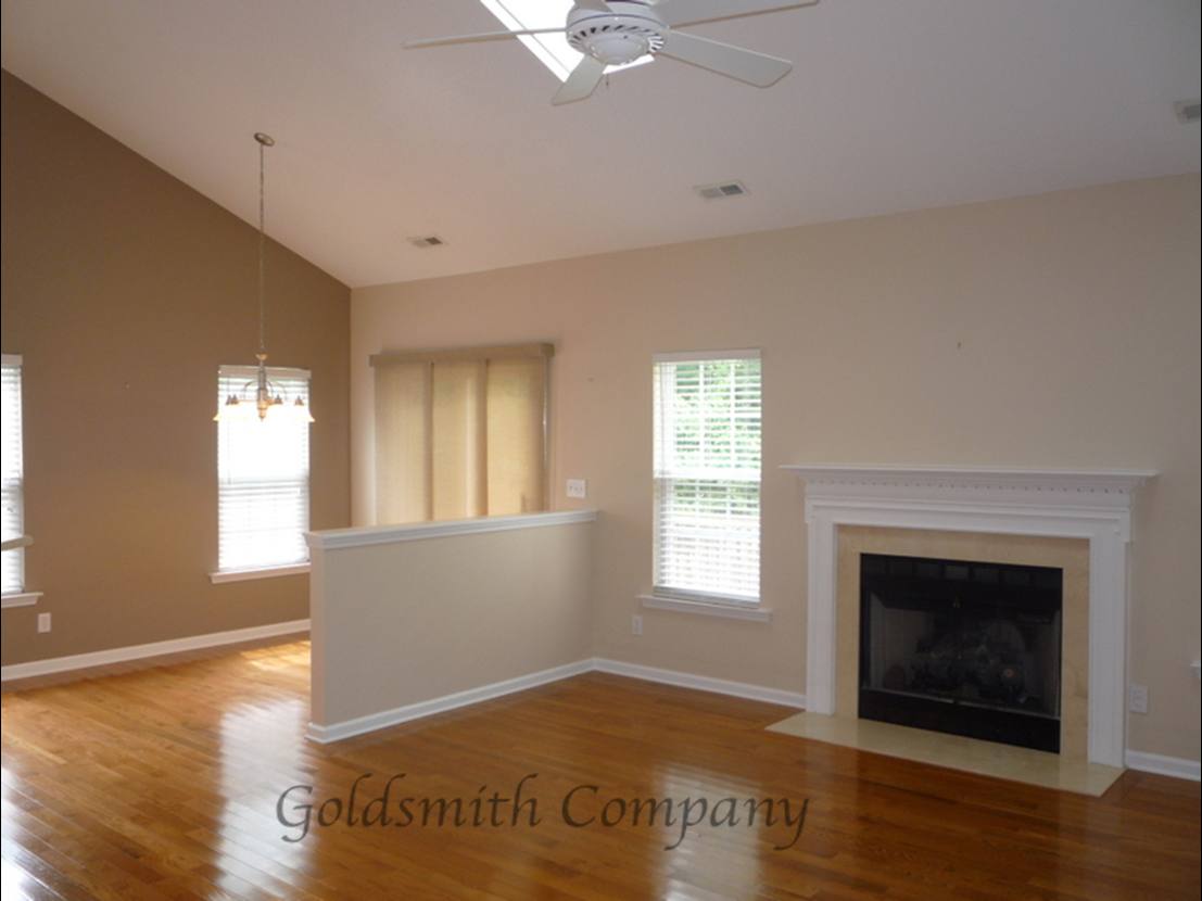 House for rent at 29 N Orchard Farms Ave, Simpsonville, SC 29681