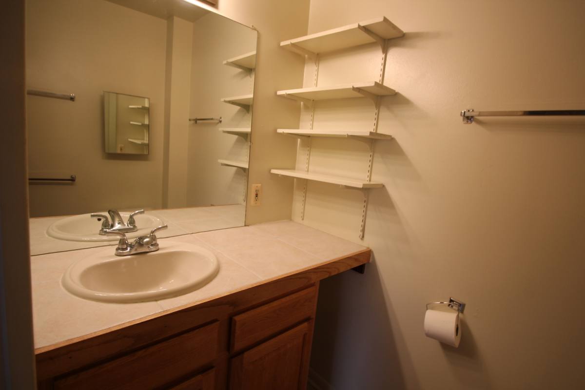 Apartment for rent at 811 Washtenaw Rd, Ypsilanti, MI 48197