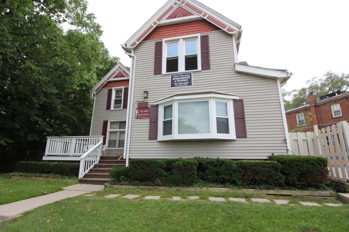 Apartment for rent at 811 Washtenaw Rd, Ypsilanti, MI 48197