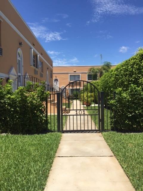 Apartment for rent at 101 S Golfview Rd, Lake Worth Beach, FL 33460