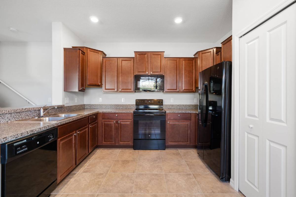 Townhouse for rent at 7678 Ginger Lily Court, Tampa, FL 33619