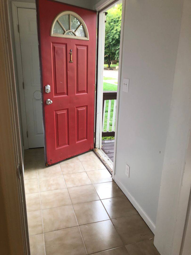 Apartment for rent at 206 N Normal, Ypsilanti, MI 48197
