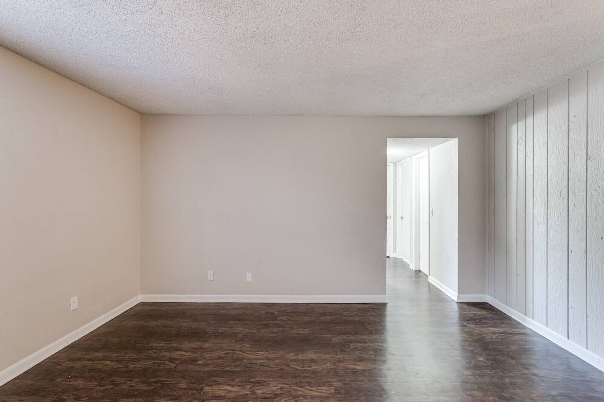 Apartment for rent at 817 NW 23rd St #6, Oklahoma City, OK 73160