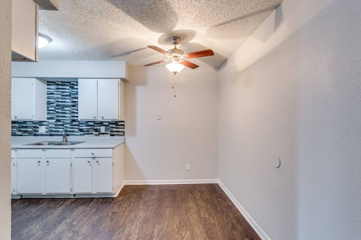 Apartment for rent at 817 NW 23rd St #6, Oklahoma City, OK 73160