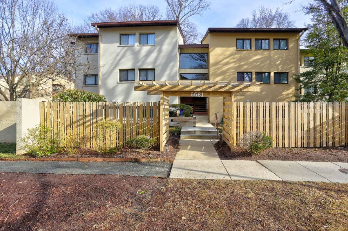Condo for rent at 5681 Harpers Farm Rd #F, Columbia, MD 21044