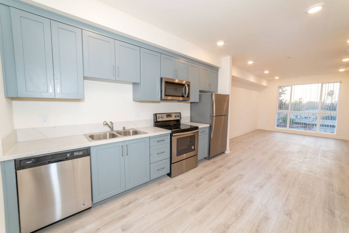 Apartment for rent at 11433 Albers St, North Hollywood, CA 91601