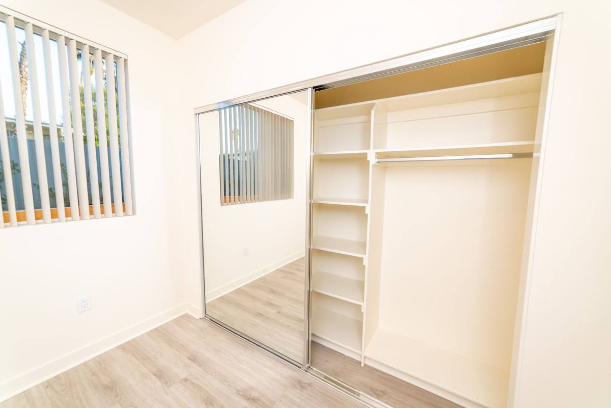 Apartment for rent at 11433 Albers St, North Hollywood, CA 91601