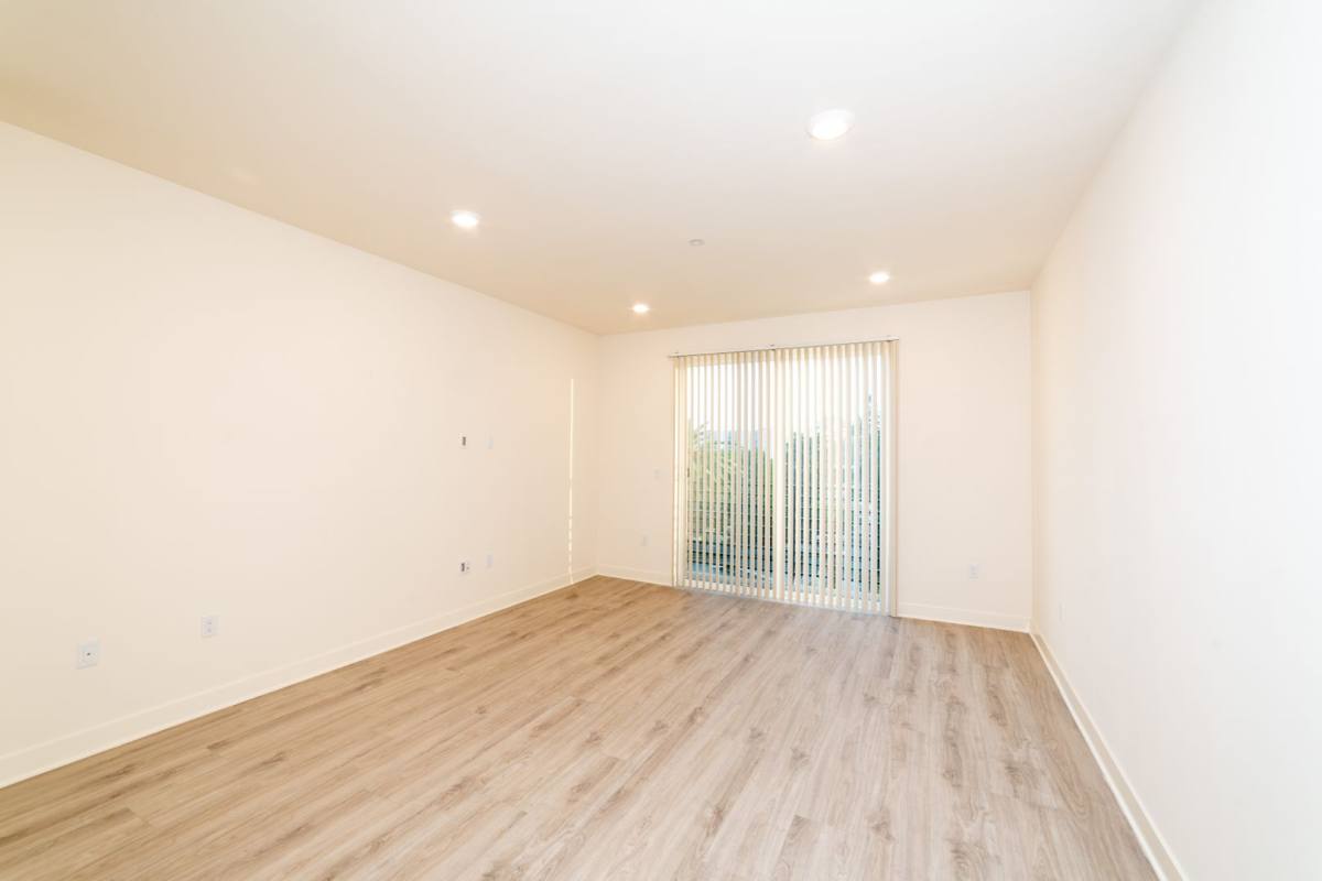 Apartment for rent at 11433 Albers St, North Hollywood, CA 91601