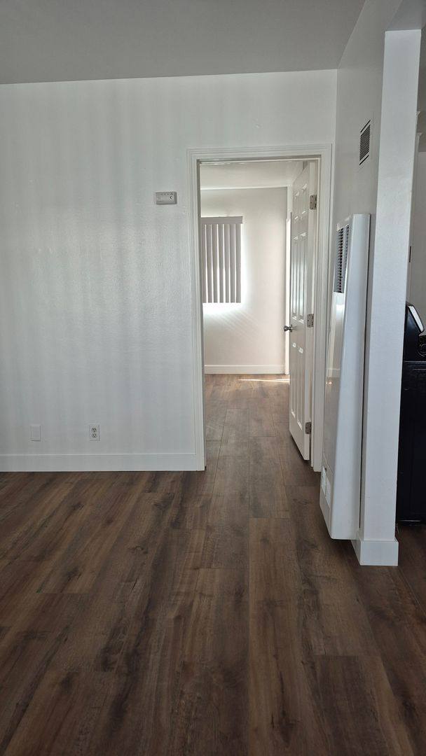 Apartment for rent at 10300-10304 La Reina Ave, Downey, CA 90241