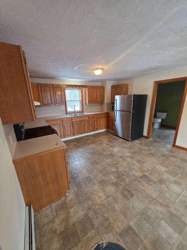 Apartment for rent at 11 Pearl St #3, Middleboro, MA 02346